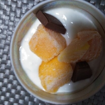 mimiちゃん
冷凍マンゴーなので、
朝食用に作っておきます♪
冷え冷えで楽しみです(+_+)